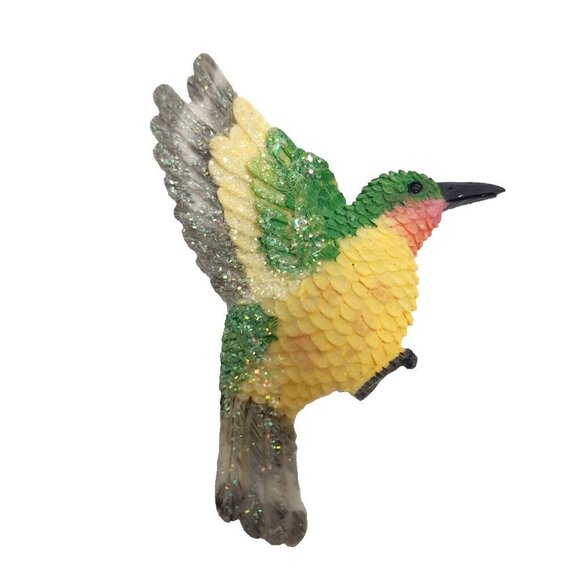 3D Fridge Magnets Birds Lot of 3 Resin Ceramic Chickadee Hummingbird Goldfinch - Picture 4 of 5